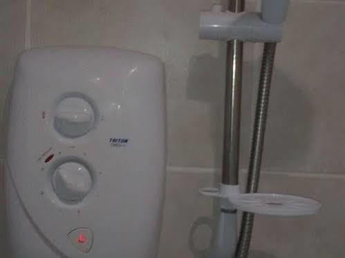 Acton Lodge Guest House Londra Dış mekan fotoğraf