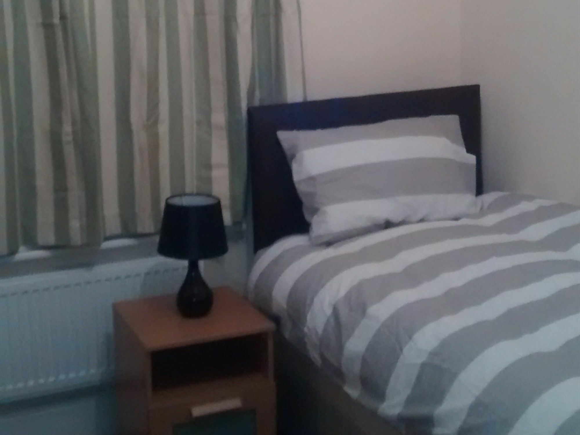 Acton Lodge Guest House Londra Dış mekan fotoğraf